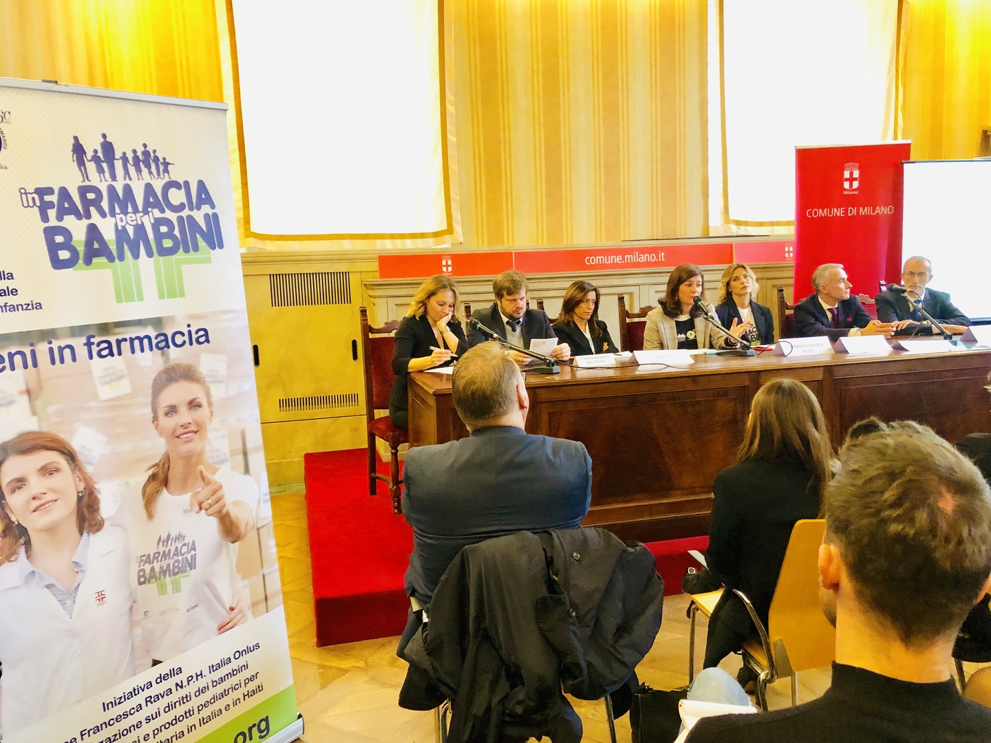 A Palazzo Marino a Milano, la conferenza stampa di lancio della 6 ed. di In Farmacia per i bambini.