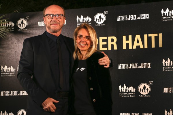 Le stelle del cinema italiane e straniere con Paul Haggis a Roma per portare luce e aiuto concreto per i bambini di Haiti