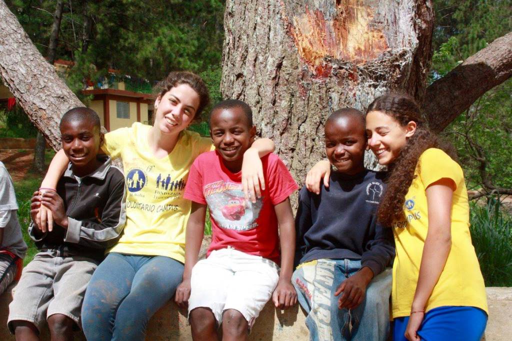 Tanta energia e amore ci giunge da chi è ora nei campus di volontariato della Fondazione per l'estate 2016, nelle Case NPH in America Latina
