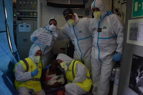 Team 34, Manuela e Daniela sono le nuove volontarie sanitarie della Fondazione impegnate nella missione Triton a bordo di Nave Orione