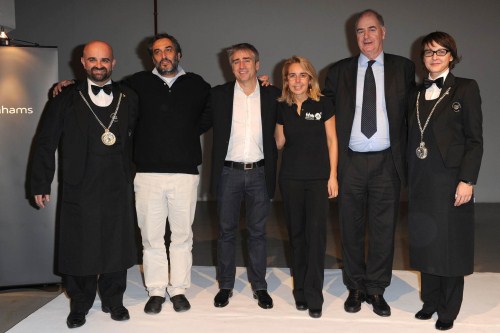 In vino levitas, come trasformare il vino in ossigeno per i bambini di Haiti: raccolti 41.200 euro a favore dell’Ospedale Saint Damien grazie all’asta del 3 dicembre a Milano presso Opencare, in collaborazione con Bonhams e Associazione Italiana Sommelier