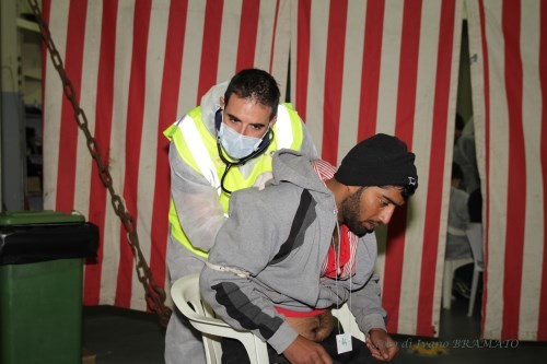 Emergenza Lampedusa, individuato barcone con 200 persone a bordo prontamente soccorse dai volontari del team 7