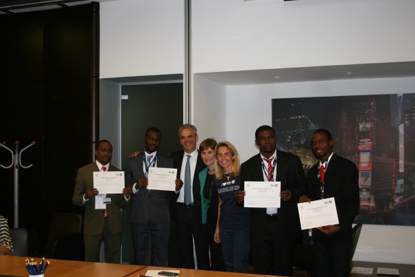 Competenze e formazione per il futuro di Haiti: da Port au Prince a Milano per diventare manager. Consegnati oggi i diplomi ai 4 ragazzi haitiani in Italia per un corso di formazione presso EY.