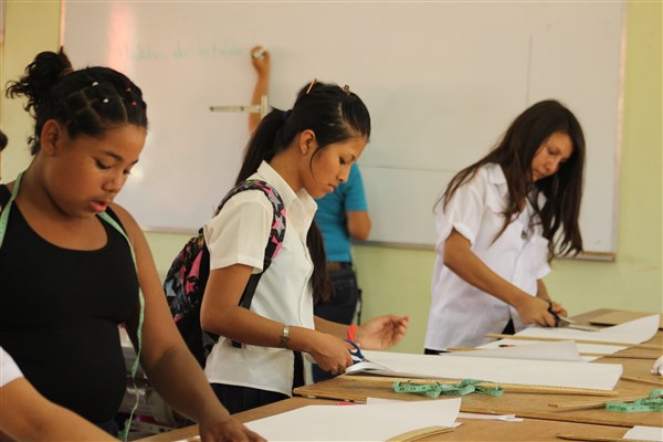 Casa NPH in Nicaragua, nuovo laboratorio professionale realizzato grazie al sostegno di Fondazione Mediolanum, una delegazione in visita con Mariavittoria