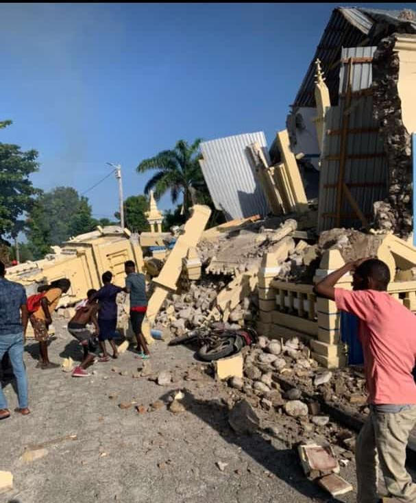 FORTISSIMO TERREMOTO AD HAITI, PADRE RICK STA ORGANIZZANDO I SOCCORSI 