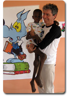 Silver e Lupo Alberto ad Haiti per incontrare i bambini di N.P.H.